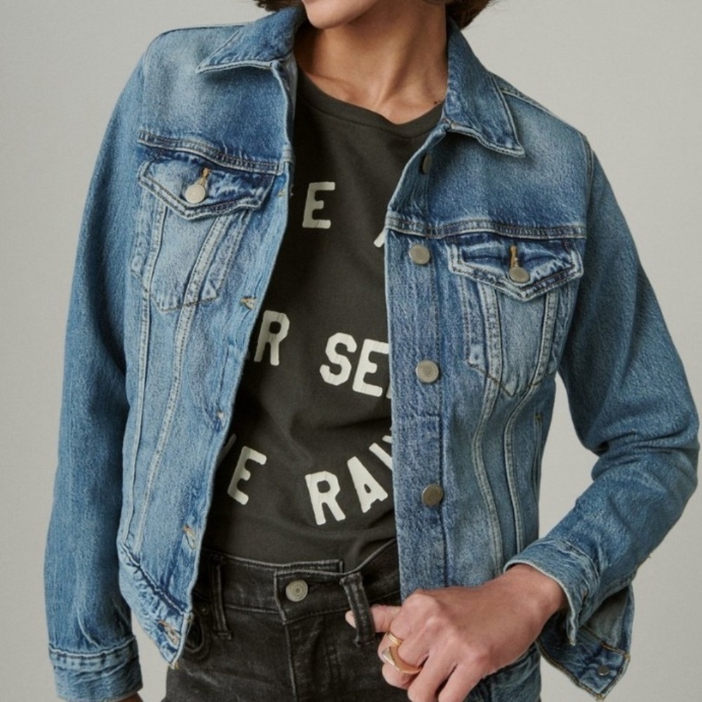 Lucky Brand-size medium “The Tomboy Trucker” jean jacket. 6 pockets. Like new!!!